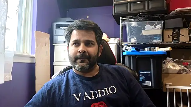 Snapshot of Sakhtlaundaz chatting on April 2026 08:10:02 PM Sakhtlaundaz online show from April 2026 08:10:02 PM