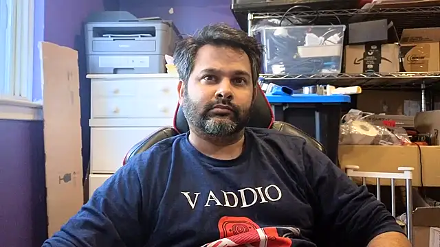 Snapshot of Sakhtlaundaz chatting on April 2026 09:37:01 PM Sakhtlaundaz online show from April 2026 09:37:01 PM