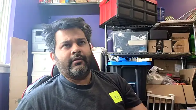 Snapshot of Sakhtlaundaz chatting on April 2026 01:34:02 PM Sakhtlaundaz online show from April 2026 01:34:02 PM