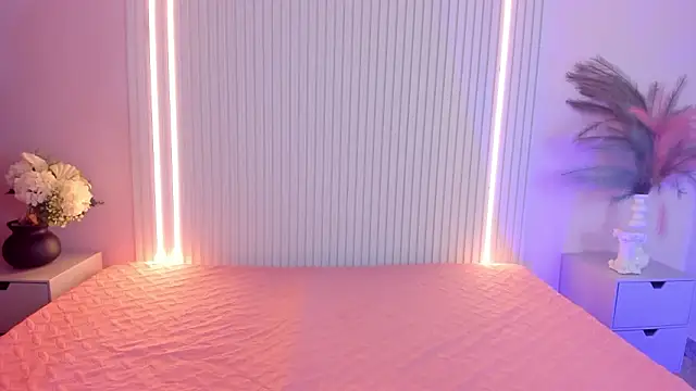 EmilyEvans7 online show from February 2026 03:40:02 PM