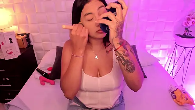 anny rouse24 online show from March 2025 02:20:01 AM