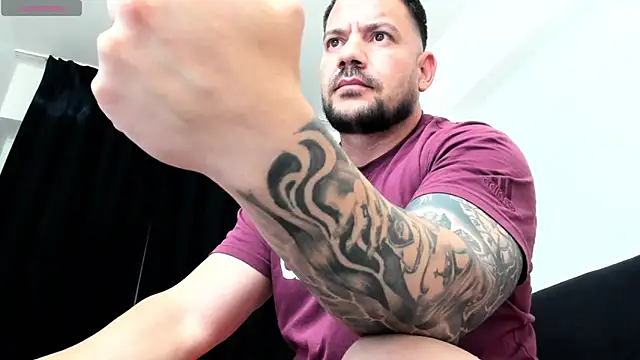 musclemonster31 online show from October 2025 01:41:02 AM