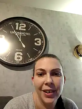 LEAsquirt91 online show from December 2024 10:57:02 PM