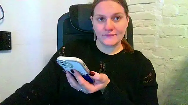 Snapshot of EndlessLustX chatting on November 2025 05:40:02 AM EndlessLustX online show from November 2025 05:40:02 AM