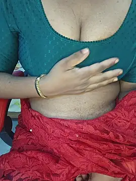 Snapshot of Malluivaniya chatting on June 2026 05:59:02 PM Malluivaniya online show from June 2026 05:59:02 PM