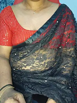 Snapshot of Malluivaniya chatting on June 2026 05:30:02 PM Malluivaniya online show from June 2026 05:30:02 PM