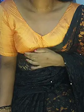 Snapshot of Malluivaniya chatting on July 2026 07:03:02 AM Malluivaniya online show from July 2026 07:03:02 AM