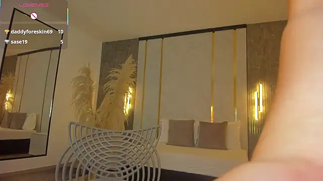 riley sierra online show from October 2025 12:49:01 PM