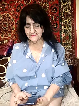 Snapshot of Lovely_Lori chatting on November 2025 06:32:01 PM Lovely Lori online show from November 2025 06:32:01 PM