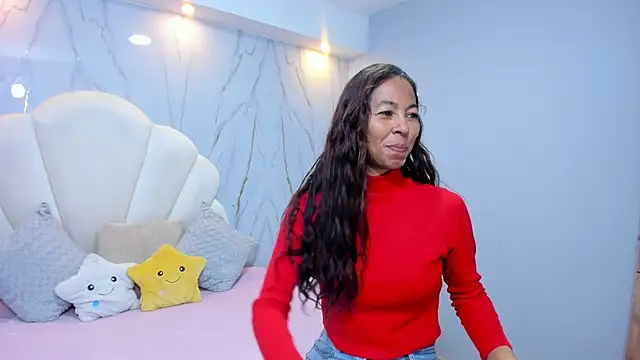 Snapshot of Rosalinda_Cortez chatting on December 2024 12:52:02 PM Rosalinda Cortez online show from December 2024 12:52:02 PM