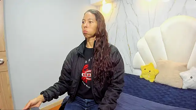 Snapshot of Rosalinda_Cortez chatting on January 2025 12:26:02 PM Rosalinda Cortez online show from January 2025 12:26:02 PM