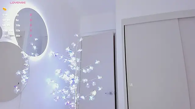 mia yourmommy online show from February 2025 04:46:02 AM