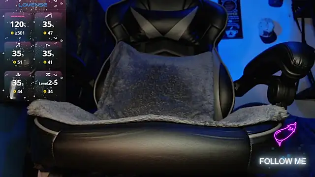 Snapshot of Tom_kio chatting on March 2026 11:20:02 PM Tom kio online show from March 2026 11:20:02 PM