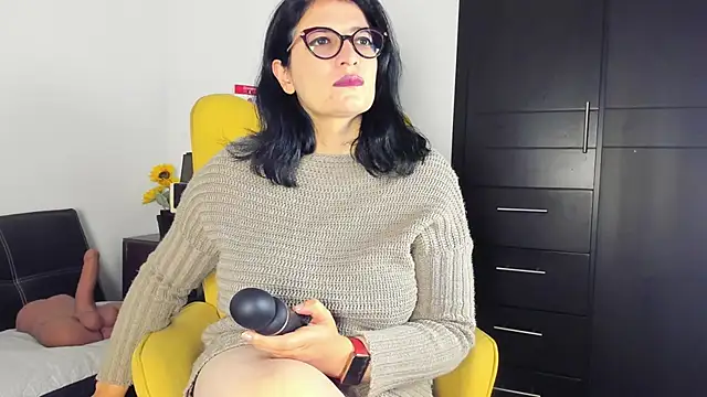 Snapshot of adriana71 chatting on July 2026 01:01:02 AM adriana71 online show from July 2026 01:01:02 AM