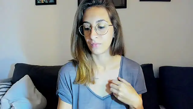 DesireMore90 online show from October 2025 07:37:01 PM