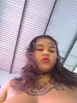 Snapshot of Bellota_22_Fuckme chatting on September 2025 02:44:01 PM Bellota 22 Fuckme online show from September 2025 02:44:01 PM