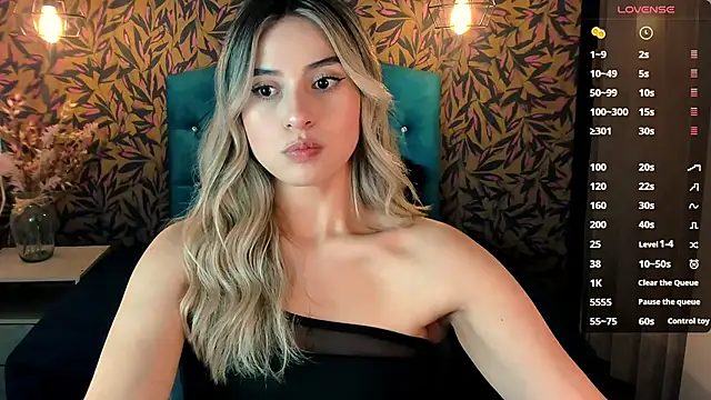 KiaraCarter online show from December 2024 08:07:02 PM