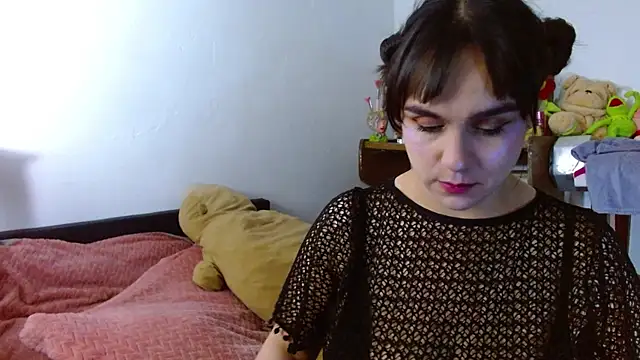 Snapshot of collette_beaufoy_ chatting on June 2026 05:41:02 AM collette beaufoy online show from June 2026 05:41:02 AM