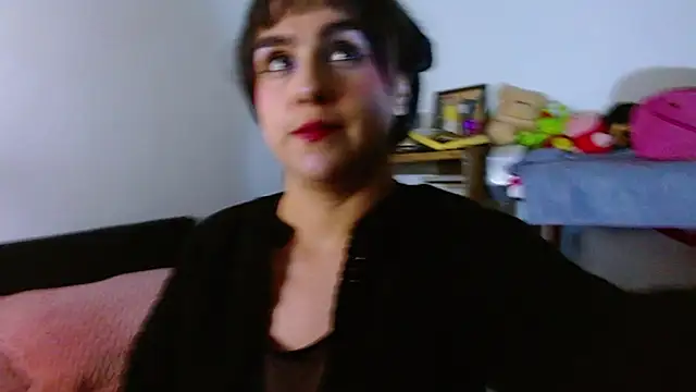 Snapshot of collette_beaufoy_ chatting on June 2026 05:05:02 AM collette beaufoy online show from June 2026 05:05:02 AM