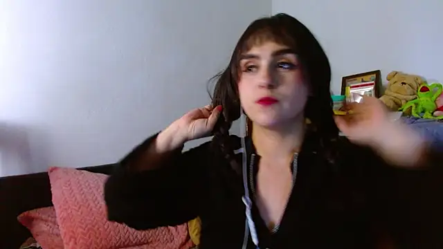 Snapshot of collette_beaufoy_ chatting on June 2026 07:10:01 AM collette beaufoy online show from June 2026 07:10:01 AM