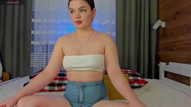 Snapshot of Elizabeth_Hottie_ chatting on December 2024 11:47:01 PM Elizabeth Hottie  online show from December 2024 11:47:01 PM