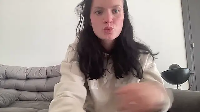 mariemelissah online show from January 2026 08:40:02 AM