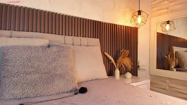 SHANONCLARK online show from January 2026 06:09:01 PM