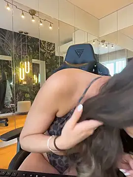 MileySin1111 online show from April 2026 01:58:02 PM