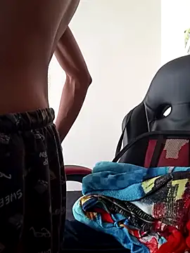 Snapshot of Aron_Baylor chatting on April 2026 07:19:01 PM Aron Baylor online show from April 2026 07:19:01 PM