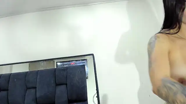 AntonelaNeri online show from October 2025 01:08:01 PM