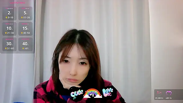 Snapshot of Love_me_Eri_ chatting on October 2025 11:58:01 PM Love me Eri  online show from October 2025 11:58:01 PM