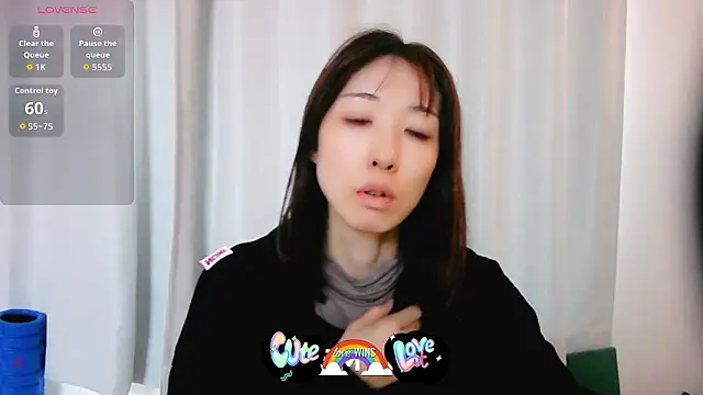 Snapshot of Love_me_Eri_ chatting on October 2025 11:16:01 PM Love me Eri  online show from October 2025 11:16:01 PM