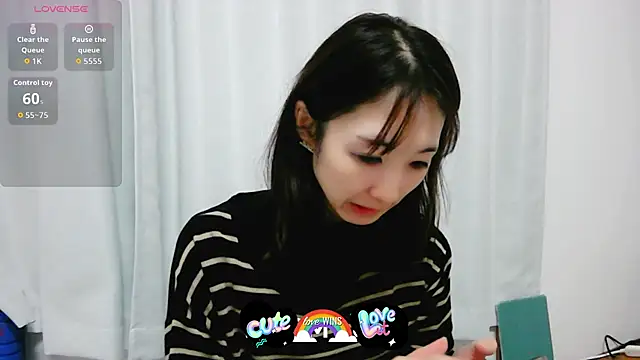 Snapshot of Love_me_Eri_ chatting on October 2025 12:05:02 PM Love me Eri  online show from October 2025 12:05:02 PM