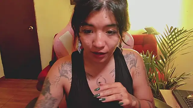 Snapshot of annie_walker6 chatting on January 2025 02:46:01 AM annie walker6 online show from January 2025 02:46:01 AM