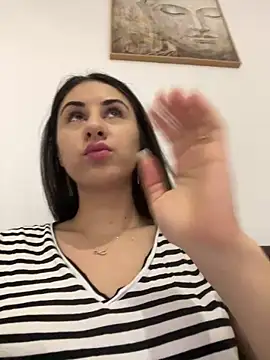 Snapshot of JenniferEdith chatting on December 2024 08:41:01 AM JenniferEdith online show from December 2024 08:41:01 AM