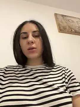 Snapshot of JenniferEdith chatting on January 2025 06:59:02 PM JenniferEdith online show from January 2025 06:59:02 PM