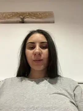 Snapshot of JenniferEdith chatting on February 2025 11:21:02 AM JenniferEdith online show from February 2025 11:21:02 AM