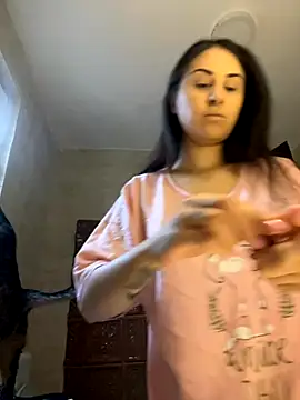 Snapshot of JenniferEdith chatting on September 2025 05:40:02 AM JenniferEdith online show from September 2025 05:40:02 AM