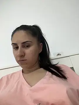 Snapshot of JenniferEdith chatting on September 2025 04:51:01 PM JenniferEdith online show from September 2025 04:51:01 PM