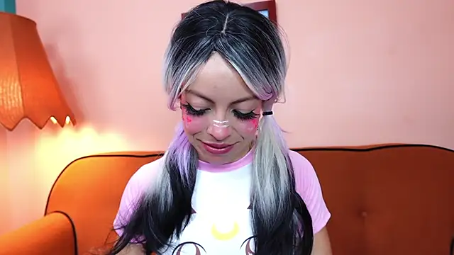 Snapshot of miss_canndy chatting on March 2026 07:22:02 PM miss canndy online show from March 2026 07:22:02 PM