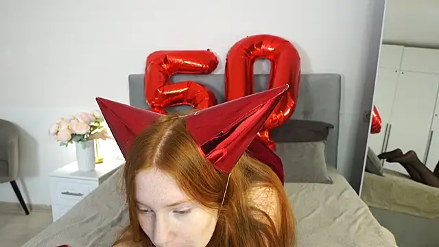 FiaMoor online show from October 2025 12:15:01 PM