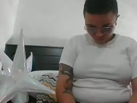 Snapshot of EdenJupiter chatting on March 2025 04:29:02 AM EdenJupiter online show from March 2025 04:29:02 AM