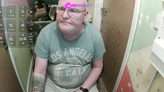 Snapshot of FriendlyDave chatting on January 2025 09:46:02 PM FriendlyDave online show from January 2025 09:46:02 PM