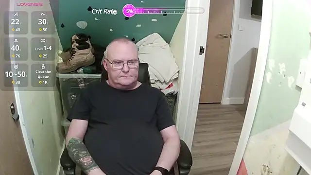 Snapshot of FriendlyDave chatting on January 2025 09:09:02 PM FriendlyDave online show from January 2025 09:09:02 PM