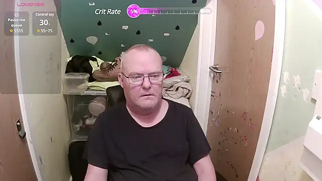 Snapshot of FriendlyDave chatting on January 2025 09:44:02 AM FriendlyDave online show from January 2025 09:44:02 AM