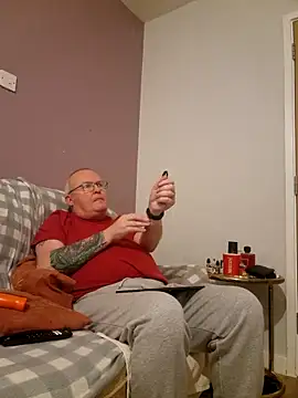 Snapshot of FriendlyDave chatting on January 2025 10:01:01 PM FriendlyDave online show from January 2025 10:01:01 PM