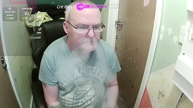 Snapshot of FriendlyDave chatting on February 2025 07:16:01 AM FriendlyDave online show from February 2025 07:16:01 AM