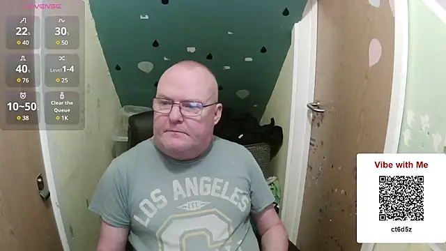 Snapshot of FriendlyDave chatting on February 2025 10:11:02 AM FriendlyDave online show from February 2025 10:11:02 AM