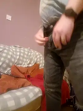 Snapshot of FriendlyDave chatting on February 2025 11:03:02 PM FriendlyDave online show from February 2025 11:03:02 PM