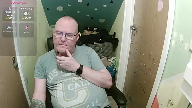 Snapshot of FriendlyDave chatting on February 2025 03:16:02 PM FriendlyDave online show from February 2025 03:16:02 PM